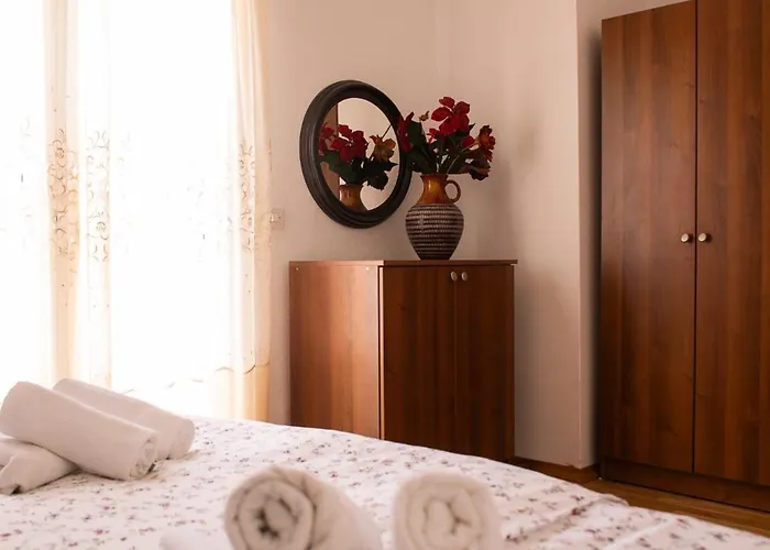 アパート Tonko ノビグラード・ダルメーシャ